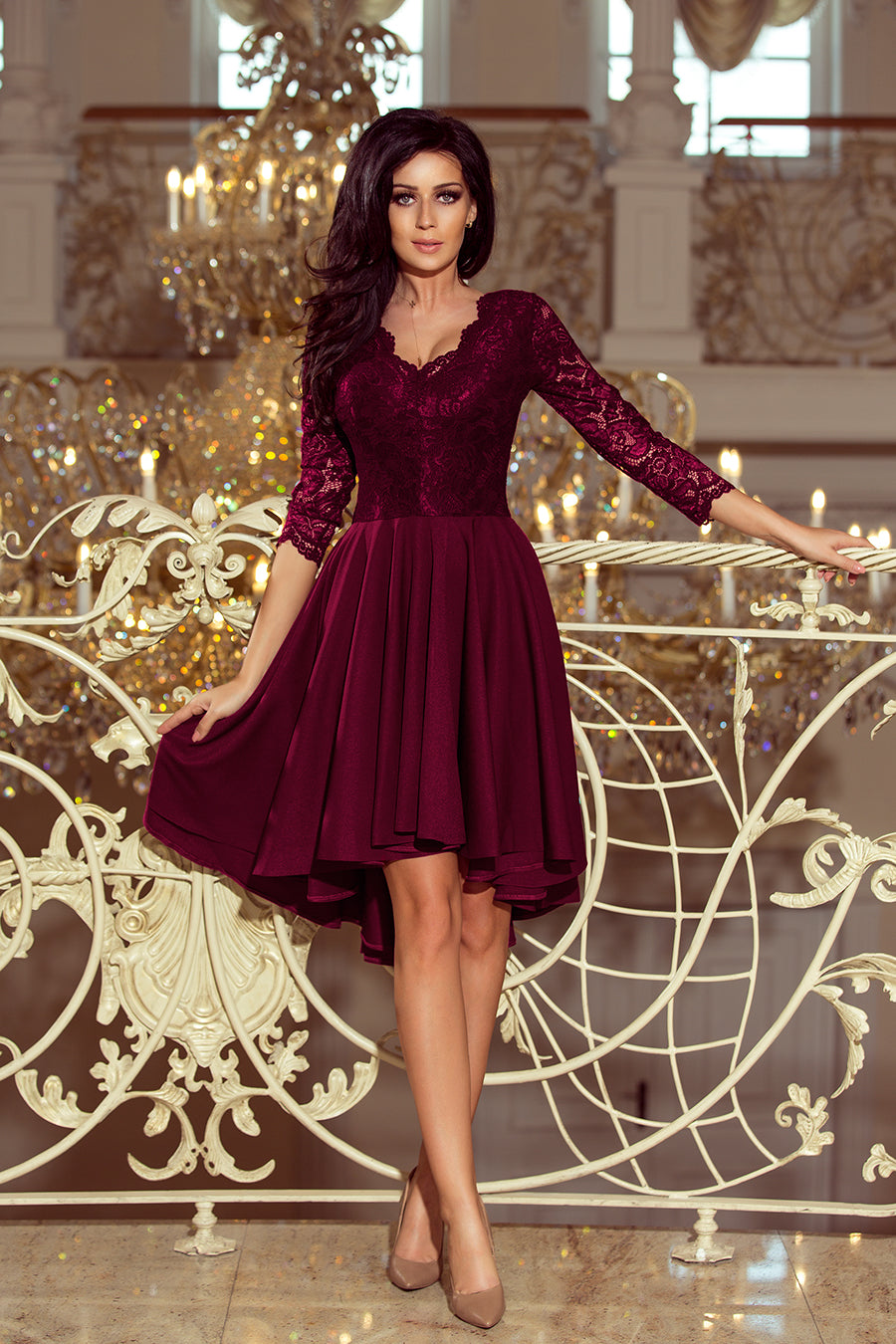 Robe Nicolle à dos long et col dentelle prune – Numoco