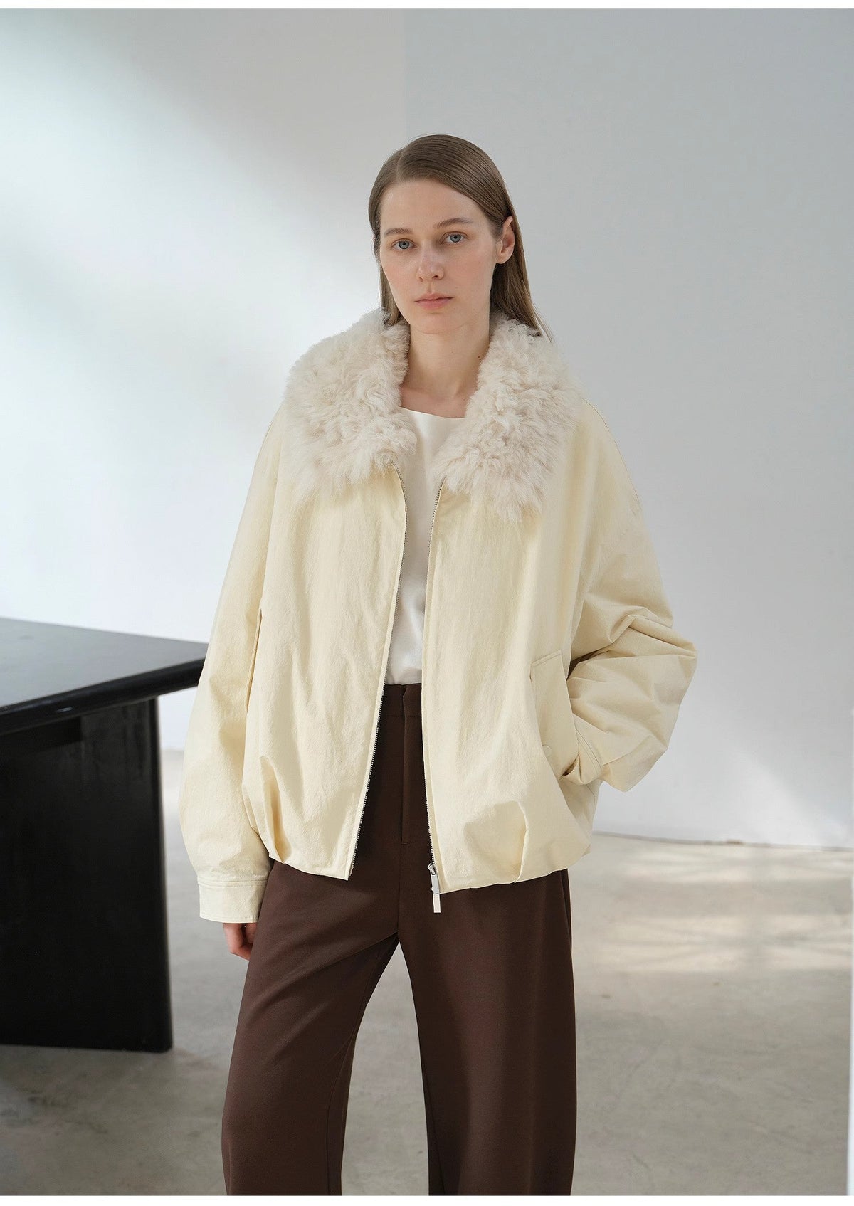 "Mariette" detachable Tuscan fur collar down jacket lining short parka