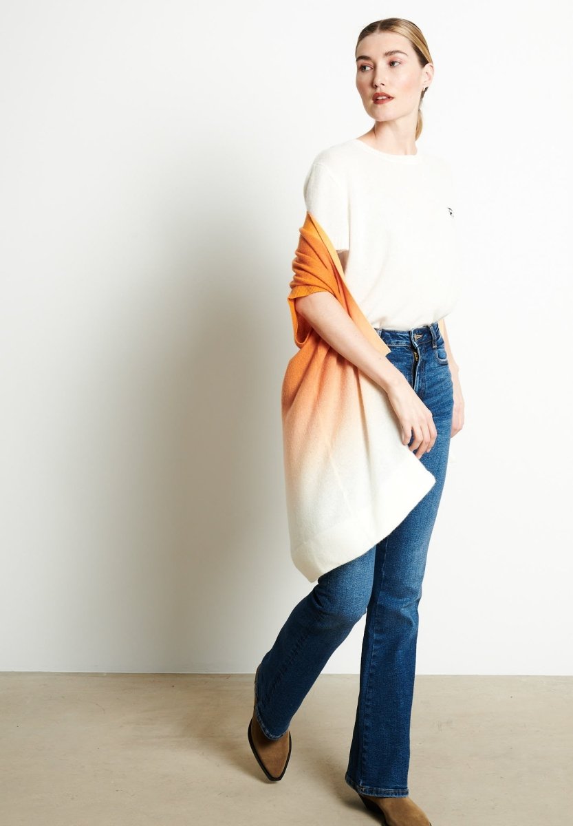Gilet à manches courtes femme en cachemire déjaugé tie & dye blanc écru & orange - AVA 11A