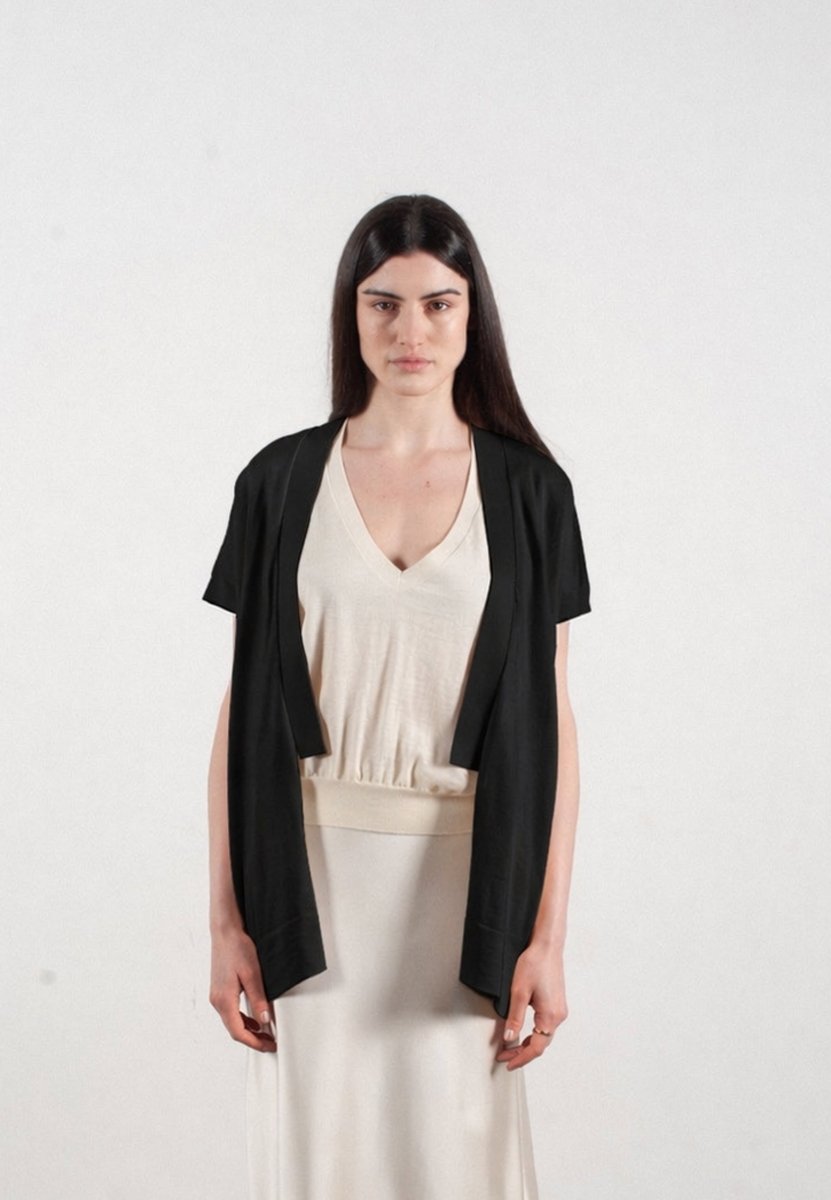 Gilet à manches courtes femme en cachemire & laine ultrafin noir - KELLY 5