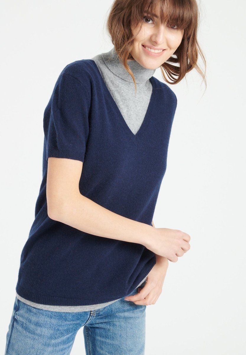 T-shirt col V femme en cachemire bleu marine - LILLY 14-4