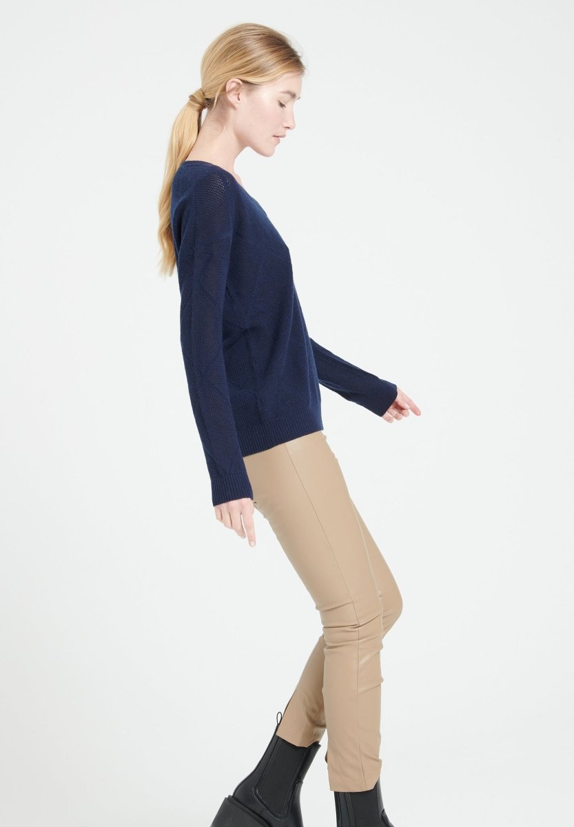 Pull col V femme en cachemire ajouré bleu marine - LILLY 31