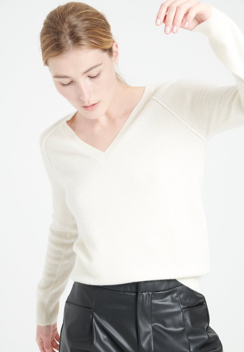 Pull col V femme en cachemire blanc écru - LILLY 6