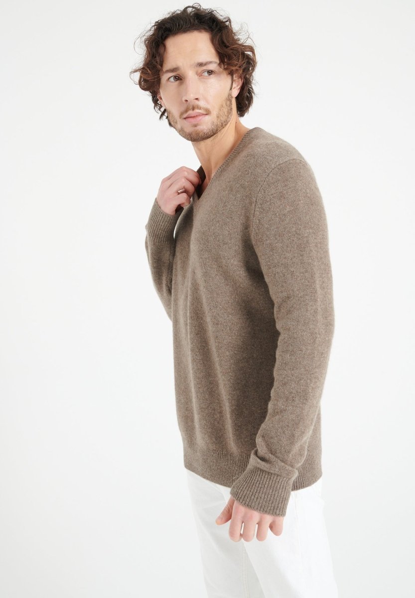 Pull col V homme en cachemire 4 fils taupe - LUKE 13