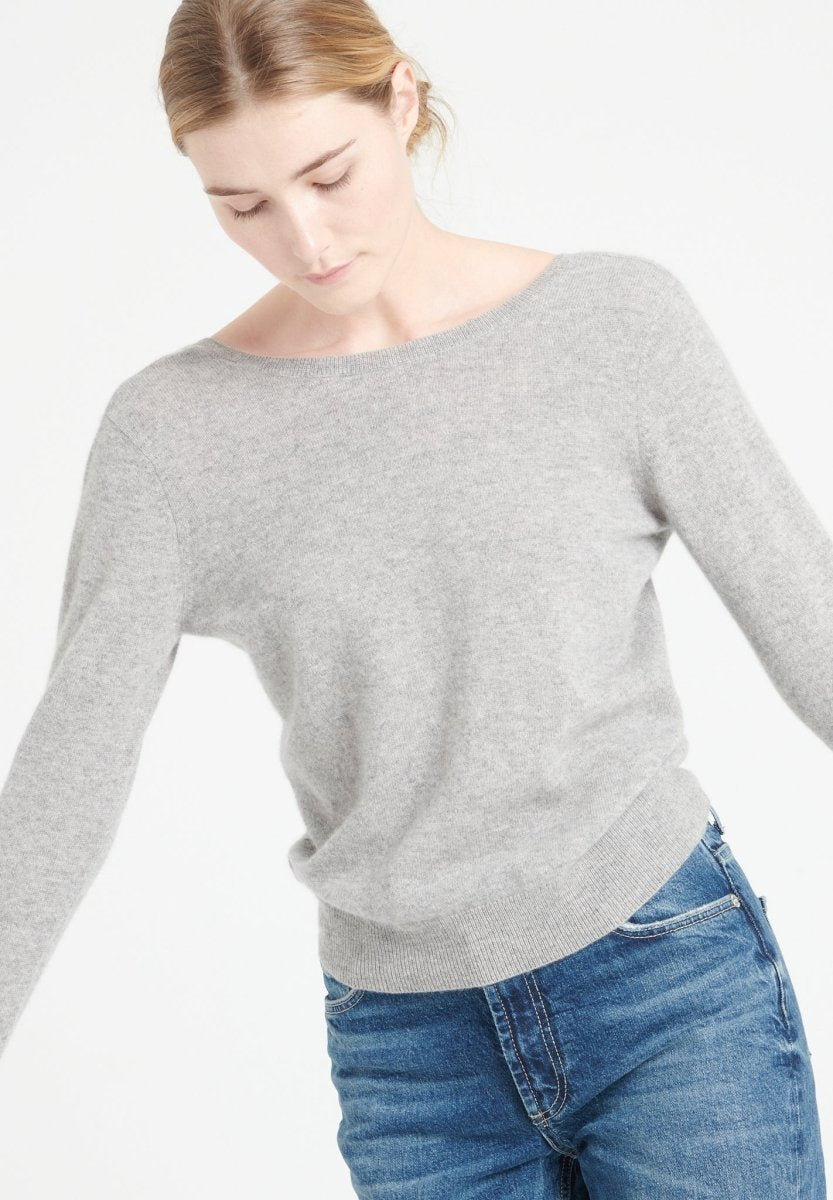 Pull décolleté V dans le dos femme en cachemire gris clair - MIA 7