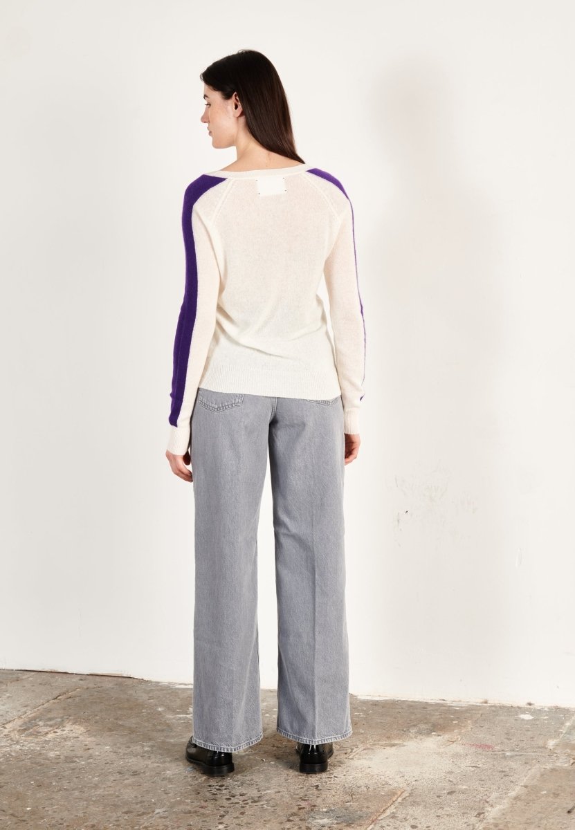 Pull col V femme en cachemire blanc écru & violet - RIA 1