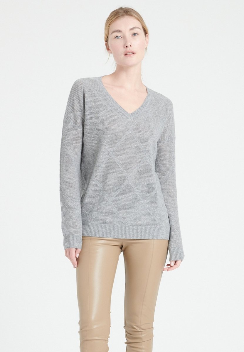 Pull col V femme en cachemire ajouré gris clair - LILLY 31