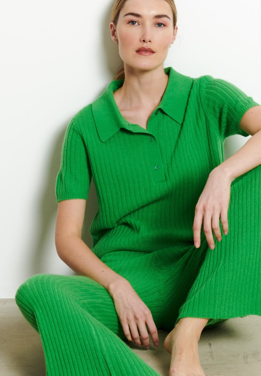 Polo manches courtes femme en cachemire vert pomme - RIA 13