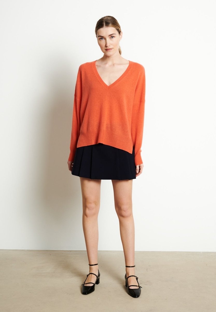 Pull col V femme en cachemire mandarine - RIA 3