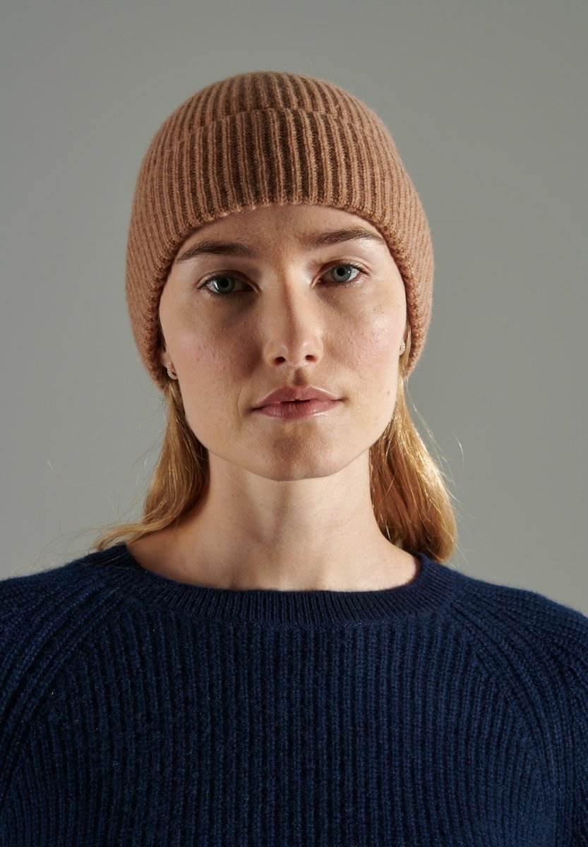 Bonnet unisex en cachemire 4 fils camel - UNI 11