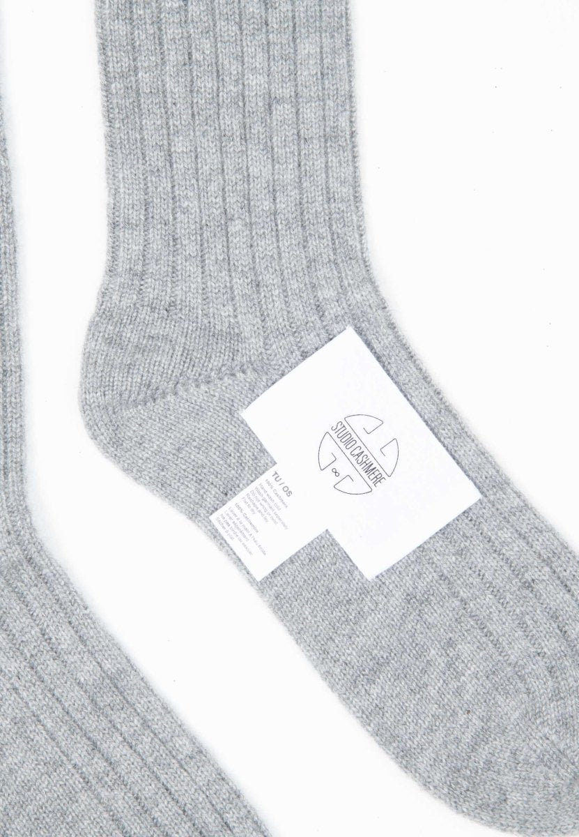 Chaussettes femme en cachemire 4 fils gris clair - UNI 12